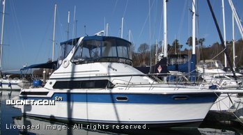 CARVER BOAT for sale picture - Sedan Cruiser