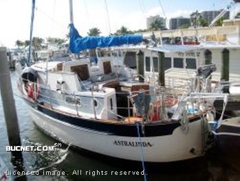 FALES YACHT for sale picture - Motorsailer-Plths-Aft Ckpt