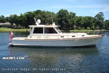 GRAND BANKS YACHT for sale picture - Express