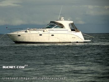 RINKER BOAT for sale picture - Express